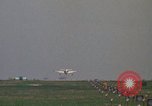 Standbild Flugzeuge TA 4JS Beeville Texas Naval Air Station Chase Field USA, 1982, aus Sekunde 55 historischem Filmmaterial Videoclip 65675052108
