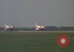 Standbild Flugzeuge TA 4JS Beeville Texas Naval Air Station Chase Field USA, 1982, aus Sekunde 5 historischem Filmmaterial Videoclip 65675052109