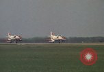 Standbild Flugzeuge TA 4JS Beeville Texas Naval Air Station Chase Field USA, 1982, aus Sekunde 6 historischem Filmmaterial Videoclip 65675052109