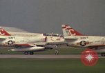 Standbild Flugzeuge TA 4JS Beeville Texas Naval Air Station Chase Field USA, 1982, aus Sekunde 20 historischem Filmmaterial Videoclip 65675052109