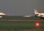 Standbild Flugzeuge TA 4JS Beeville Texas Naval Air Station Chase Field USA, 1982, aus Sekunde 24 historischem Filmmaterial Videoclip 65675052109