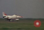Standbild Flugzeuge TA 4JS Beeville Texas Naval Air Station Chase Field USA, 1982, aus Sekunde 25 historischem Filmmaterial Videoclip 65675052109