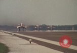 Standbild Flugzeuge TA 4JS Beeville Texas Naval Air Station Chase Field USA, 1982, aus Sekunde 15 historischem Filmmaterial Videoclip 65675052110