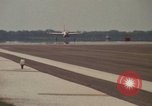 Standbild Flugzeuge TA 4JS Beeville Texas Naval Air Station Chase Field USA, 1982, aus Sekunde 26 historischem Filmmaterial Videoclip 65675052111