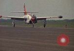 Standbild Flugzeuge TA 4JS Beeville Texas Naval Air Station Chase Field USA, 1982, aus Sekunde 42 historischem Filmmaterial Videoclip 65675052111