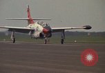 Standbild Flugzeuge TA 4JS Beeville Texas Naval Air Station Chase Field USA, 1982, aus Sekunde 43 historischem Filmmaterial Videoclip 65675052111
