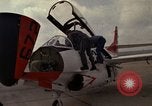 Standbild Flugzeuge T 2C Beeville Texas Naval Air Station Chase Field USA, 1982, aus Sekunde 7 historischem Filmmaterial Videoclip 65675052112