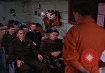 Immagine di Briefing officer Mare Mediterraneo, 1966, secondo 5 filmato di repertorio 65675052126