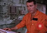 Immagine di Briefing officer Mare Mediterraneo, 1966, secondo 30 filmato di repertorio 65675052126