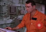 Immagine di Briefing officer Mare Mediterraneo, 1966, secondo 41 filmato di repertorio 65675052126