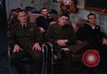 Immagine di Briefing officer Mare Mediterraneo, 1966, secondo 46 filmato di repertorio 65675052126