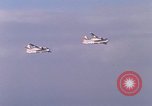 Standbild zwei S-2E Ebenen Norfolk Virginia USA, 1967, aus Sekunde 34 historischem Filmmaterial Videoclip 65675052129