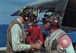 Standbild Flieger California United States USA, 1980, aus Sekunde 9 historischem Filmmaterial Videoclip 65675052132