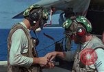 Standbild Flieger California United States USA, 1980, aus Sekunde 13 historischem Filmmaterial Videoclip 65675052132