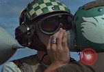 Standbild Flieger California United States USA, 1980, aus Sekunde 28 historischem Filmmaterial Videoclip 65675052132