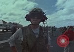 Immagine di Equipaggio di coperta Alameda California USA, 1980, secondo 23 filmato di repertorio 65675052133