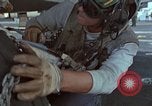 Immagine di Equipaggio di coperta Alameda California USA, 1980, secondo 52 filmato di repertorio 65675052133