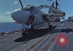 Standbild Flugzeugträger USS Ranger Indischer Ozean, 1982, aus Sekunde 17 historischem Filmmaterial Videoclip 65675052139