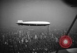 Standbild LZ 129 Hindenburg New York City USA, 1936, aus Sekunde 33 historischem Filmmaterial Videoclip 65675052175