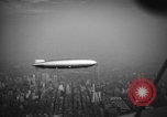 Standbild LZ 129 Hindenburg New York City USA, 1936, aus Sekunde 53 historischem Filmmaterial Videoclip 65675052175