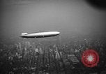 Standbild LZ 129 Hindenburg New York City USA, 1936, aus Sekunde 56 historischem Filmmaterial Videoclip 65675052175