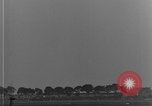 Immagine di LZ-127 Graf Zeppelin dirigibile Friedrichshafen Germania, 1928, secondo 35 filmato di repertorio 65675052180