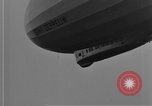 Immagine di LZ-127 Graf Zeppelin dirigibile Friedrichshafen Germania, 1928, secondo 37 filmato di repertorio 65675052180
