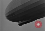 Immagine di LZ-127 Graf Zeppelin dirigibile Friedrichshafen Germania, 1928, secondo 41 filmato di repertorio 65675052180