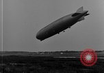Immagine di LZ-127 Graf Zeppelin dirigibile Friedrichshafen Germania, 1928, secondo 62 filmato di repertorio 65675052180