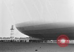Standbild LZ-127 Graf Zeppelin Luftschiff Friedrichshafen Deutschland, 1928, aus Sekunde 1 historischem Filmmaterial Videoclip 65675052184