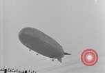 Standbild LZ-127 Graf Zeppelin Luftschiff Friedrichshafen Deutschland, 1928, aus Sekunde 53 historischem Filmmaterial Videoclip 65675052184