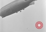 Standbild LZ-127 Graf Zeppelin Luftschiff Friedrichshafen Deutschland, 1928, aus Sekunde 9 historischem Filmmaterial Videoclip 65675052185