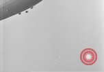 Standbild LZ-127 Graf Zeppelin Luftschiff Friedrichshafen Deutschland, 1928, aus Sekunde 14 historischem Filmmaterial Videoclip 65675052185
