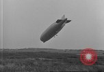 Standbild LZ-127 Graf Zeppelin Luftschiff Friedrichshafen Deutschland, 1928, aus Sekunde 10 historischem Filmmaterial Videoclip 65675052186
