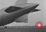 Standbild LZ-127 Graf Zeppelin Luftschiff Friedrichshafen Deutschland, 1928, aus Sekunde 13 historischem Filmmaterial Videoclip 65675052186