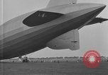 Standbild LZ-127 Graf Zeppelin Luftschiff Friedrichshafen Deutschland, 1928, aus Sekunde 14 historischem Filmmaterial Videoclip 65675052186