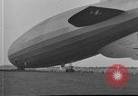 Standbild LZ-127 Graf Zeppelin Luftschiff Friedrichshafen Deutschland, 1928, aus Sekunde 17 historischem Filmmaterial Videoclip 65675052186