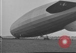Standbild LZ-127 Graf Zeppelin Luftschiff Friedrichshafen Deutschland, 1928, aus Sekunde 23 historischem Filmmaterial Videoclip 65675052186