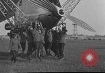 Standbild LZ-127 Graf Zeppelin Luftschiff Friedrichshafen Deutschland, 1928, aus Sekunde 38 historischem Filmmaterial Videoclip 65675052186