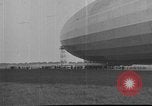 Standbild LZ-127 Graf Zeppelin Luftschiff Friedrichshafen Deutschland, 1928, aus Sekunde 45 historischem Filmmaterial Videoclip 65675052186