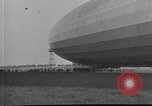 Standbild LZ-127 Graf Zeppelin Luftschiff Friedrichshafen Deutschland, 1928, aus Sekunde 47 historischem Filmmaterial Videoclip 65675052186