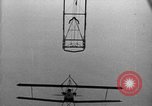 Standbild bi-plane Lakehurst New Jersey USA, 1932, aus Sekunde 31 historischem Filmmaterial Videoclip 65675052187