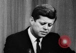 Standbild John F Kennedy fordert Gebet Washington DC USA, 1962, aus Sekunde 27 historischem Filmmaterial Videoclip 65675052196