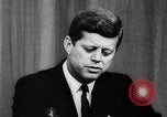 Standbild John F Kennedy fordert Gebet Washington DC USA, 1962, aus Sekunde 29 historischem Filmmaterial Videoclip 65675052196