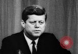 Standbild John F Kennedy fordert Gebet Washington DC USA, 1962, aus Sekunde 40 historischem Filmmaterial Videoclip 65675052196
