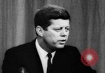Standbild John F Kennedy fordert Gebet Washington DC USA, 1962, aus Sekunde 51 historischem Filmmaterial Videoclip 65675052196