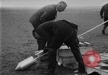 Immagine di Esplosioni nel fiume Southport Inghilterra, 1929, secondo 6 filmato di repertorio 65675052208