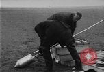 Immagine di Esplosioni nel fiume Southport Inghilterra, 1929, secondo 8 filmato di repertorio 65675052208