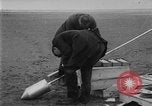 Immagine di Esplosioni nel fiume Southport Inghilterra, 1929, secondo 11 filmato di repertorio 65675052208