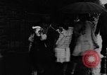 Immagine di I bambini della scuola entrano nelle scuole New York City USA, 1929, secondo 1 filmato di repertorio 65675052211